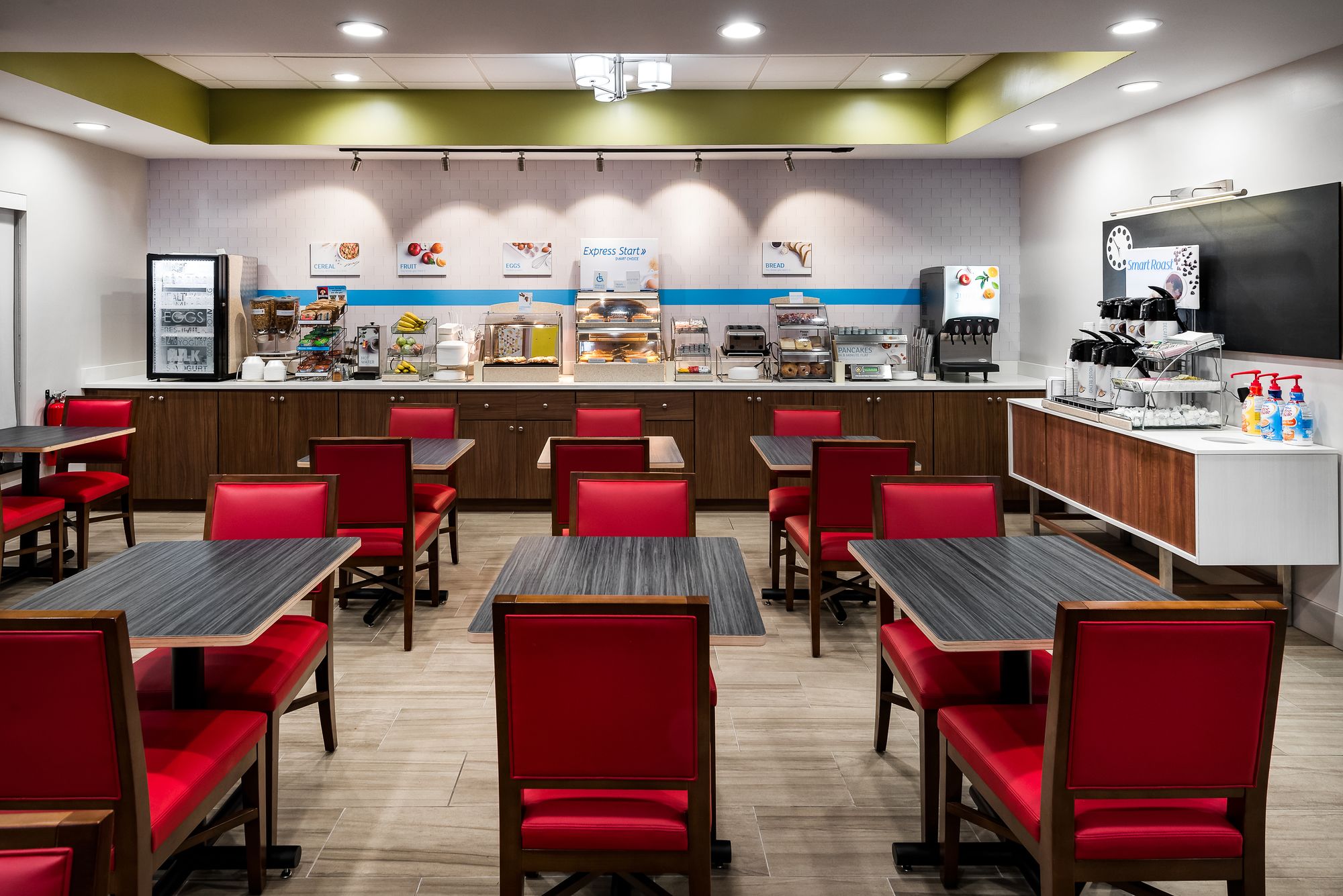 Holiday Inn Express & Suites Bartow