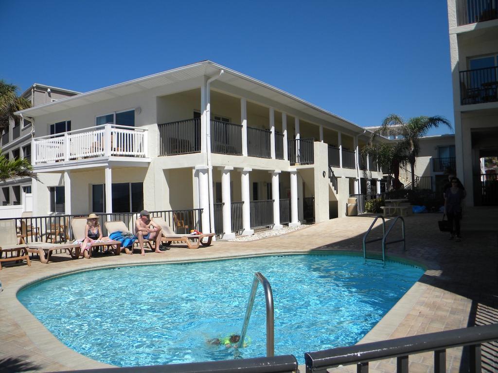 Belleair Beach Club