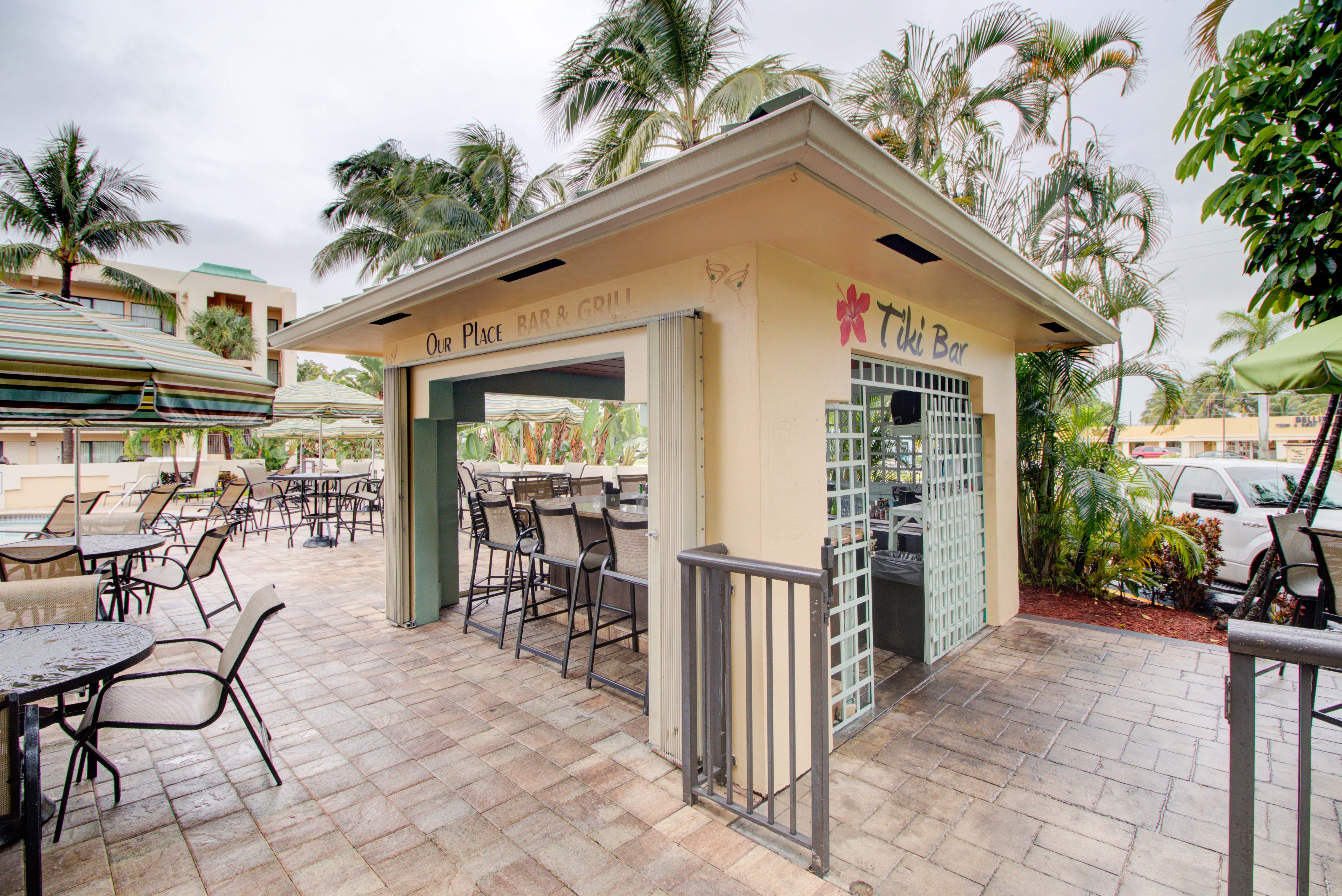 Boca Raton Plaza Hotel & Suites