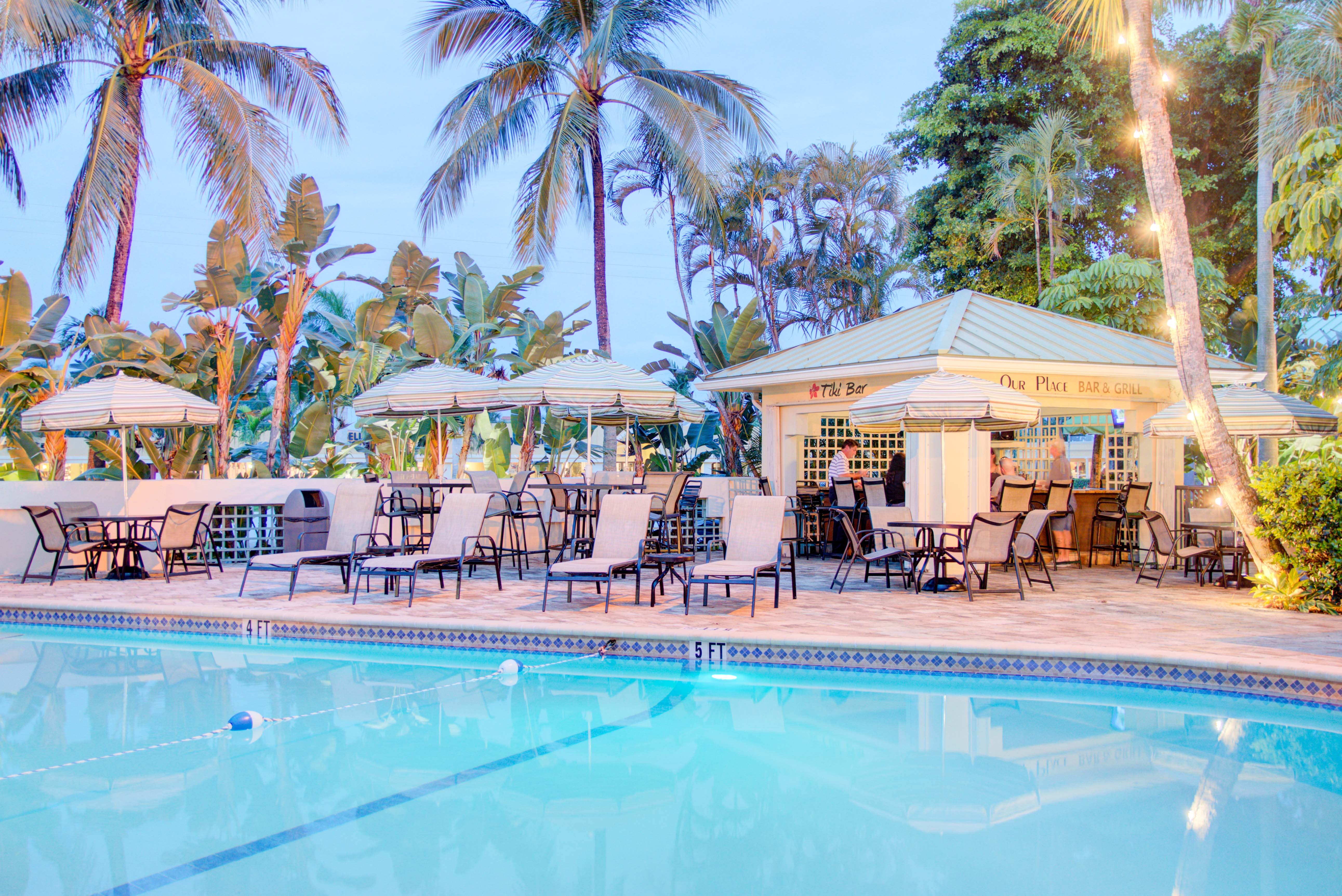 Boca Raton Plaza Hotel & Suites