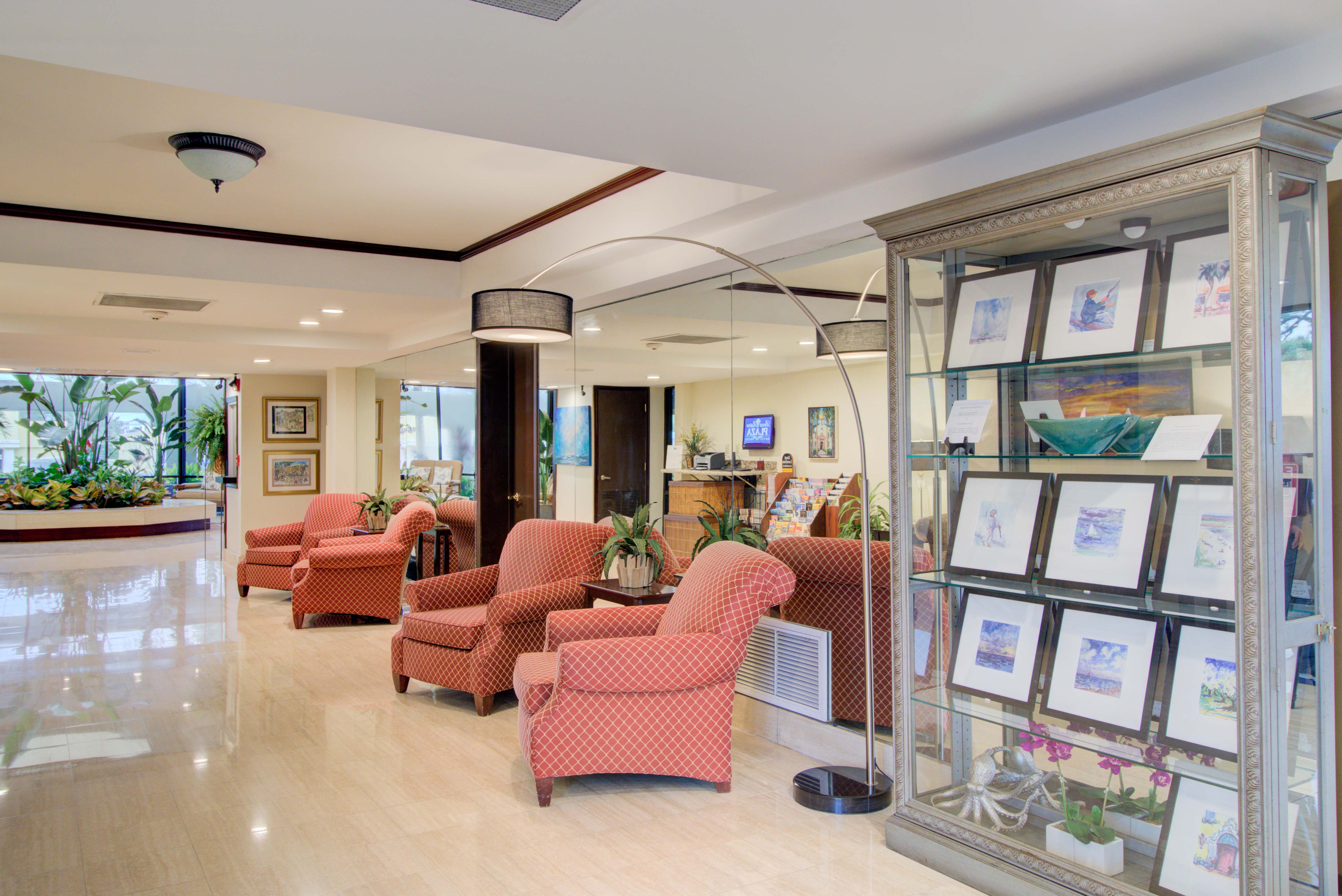 Boca Raton Plaza Hotel & Suites