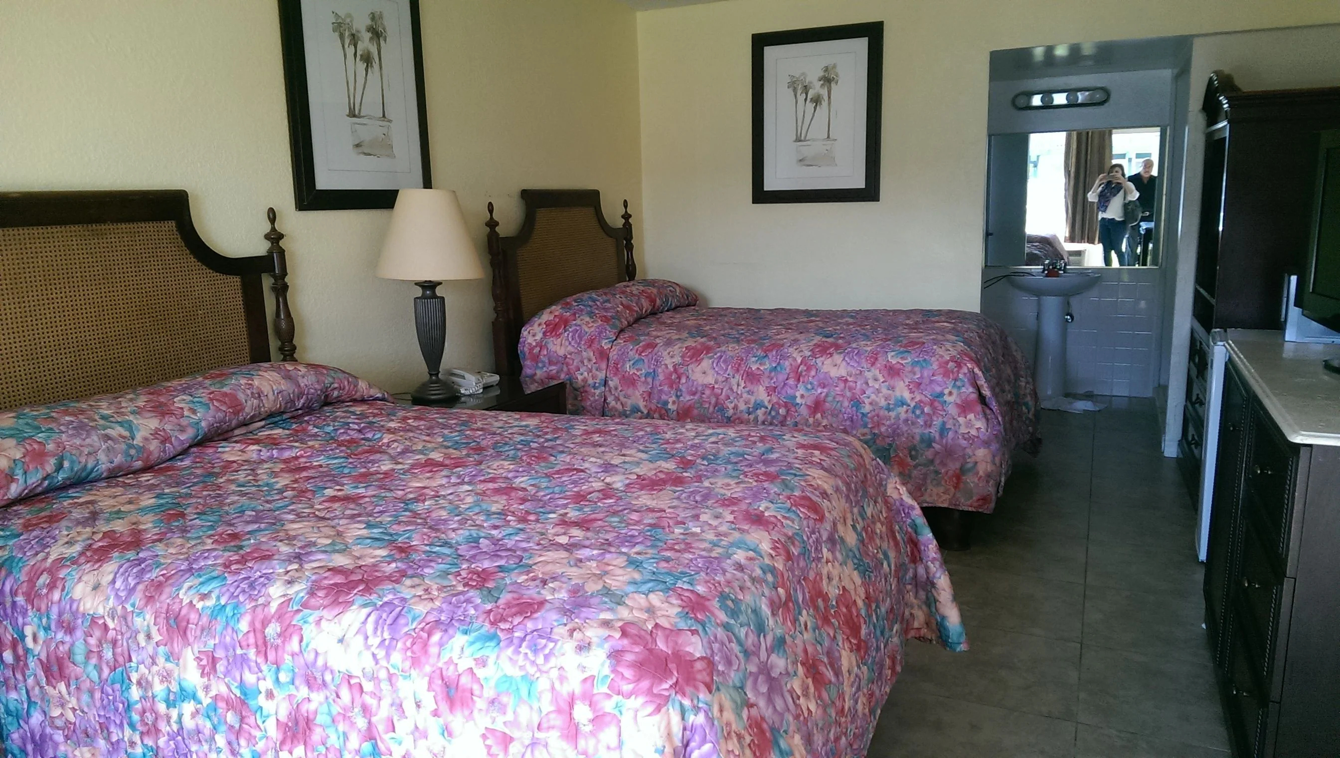 Boca Raton's Boca Inn