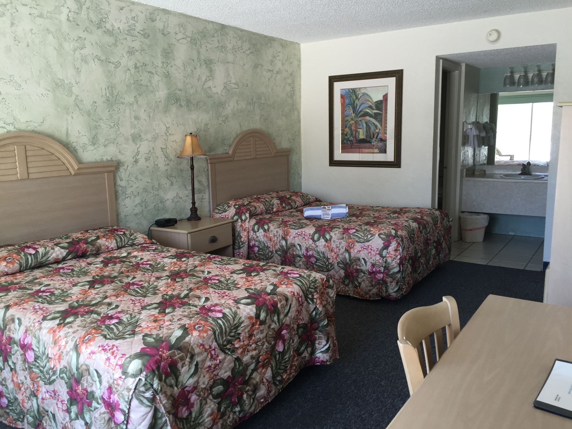 Bonita Beach Inn and Suites