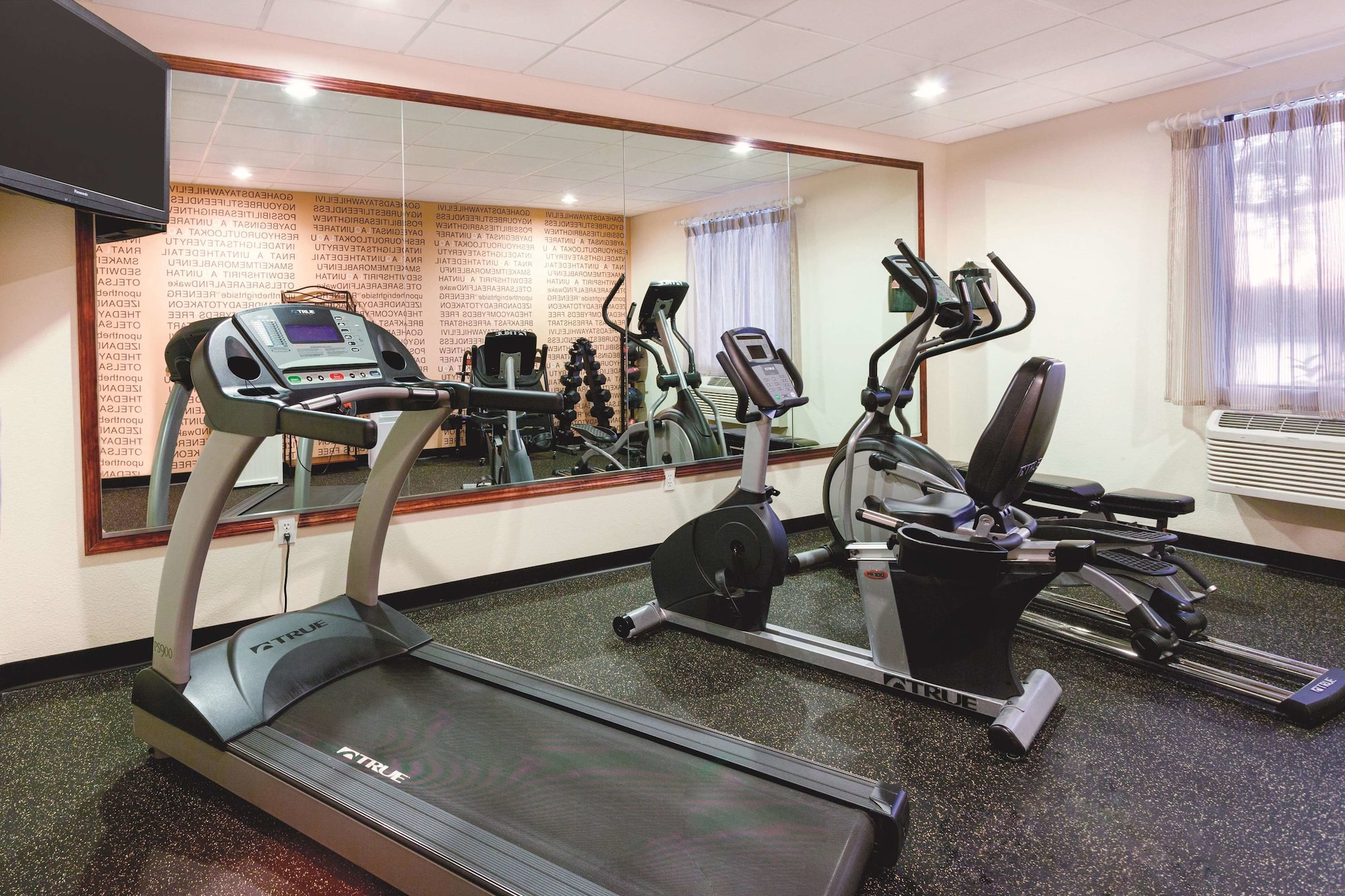 La Quinta Inn & Suites by Wyndham Bonita Springs Naples N.
