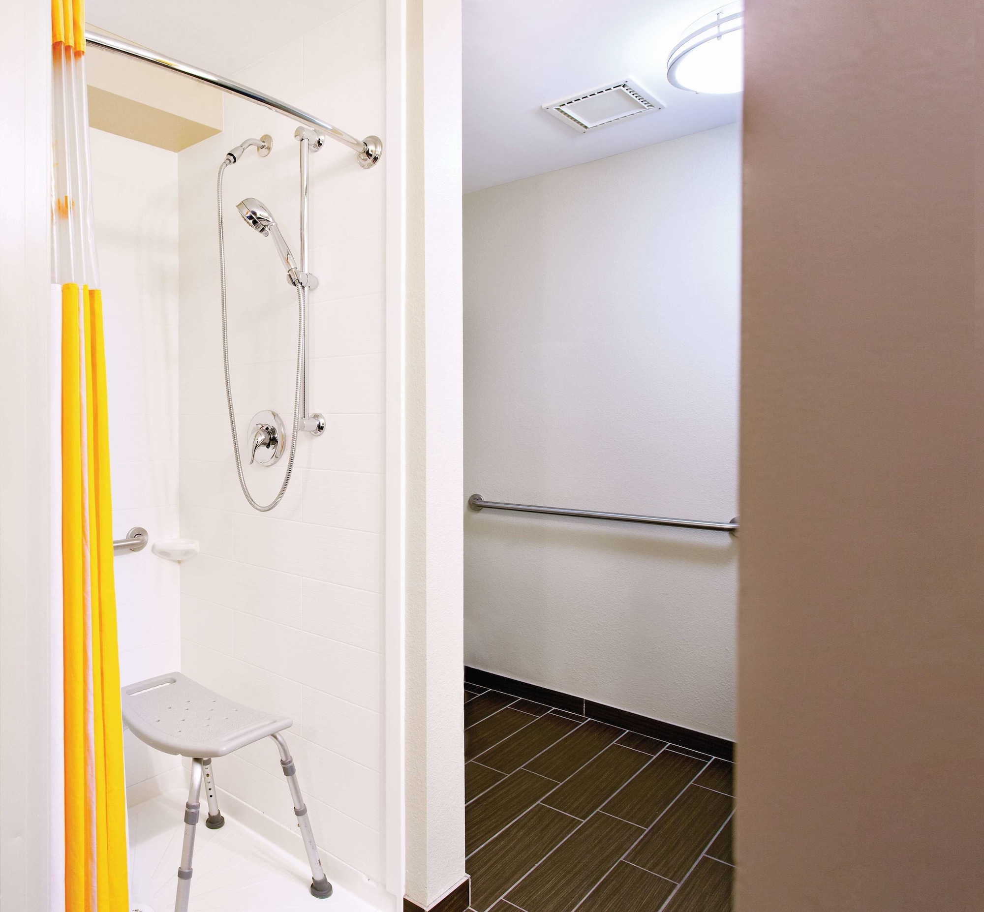 La Quinta Inn & Suites by Wyndham Bonita Springs Naples N.