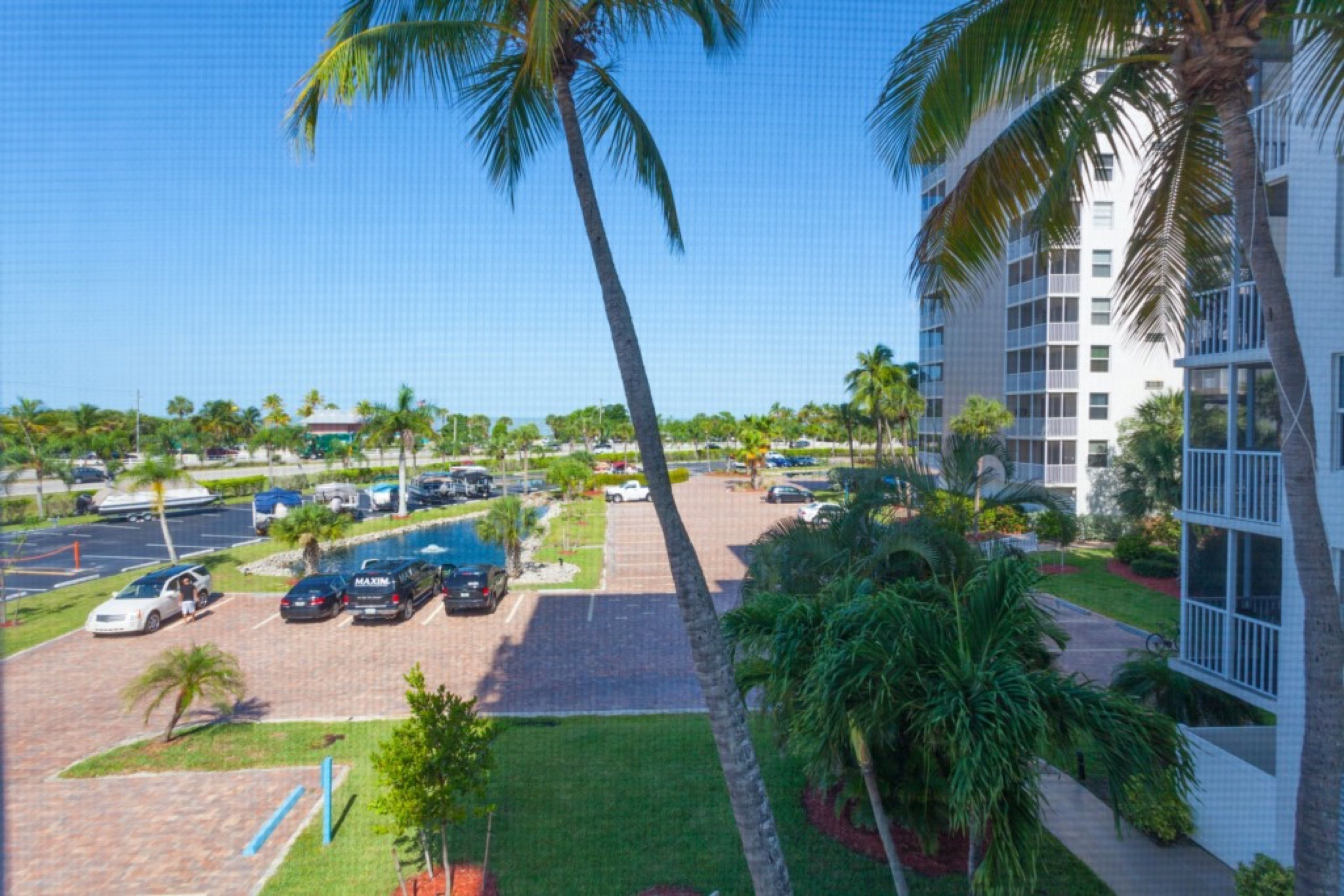 The Beach & Tennis Club