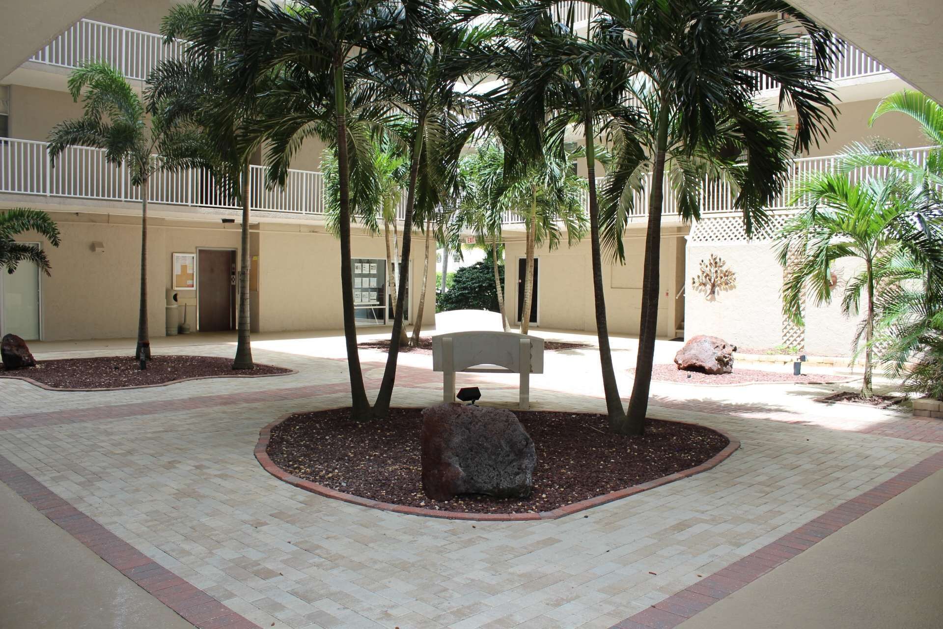 The Beach & Tennis Club