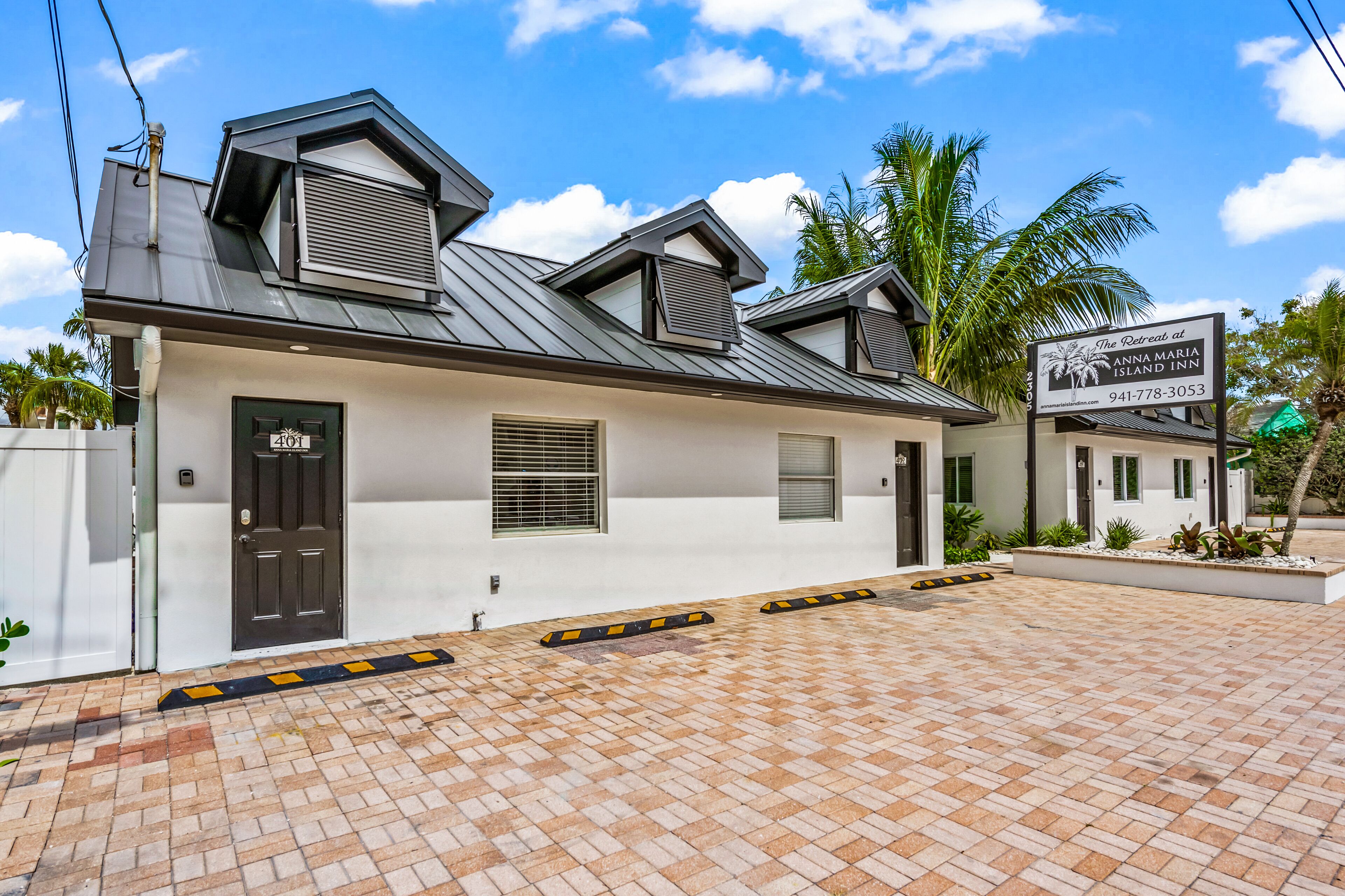 The Retreat At Anna Maria Island Inn