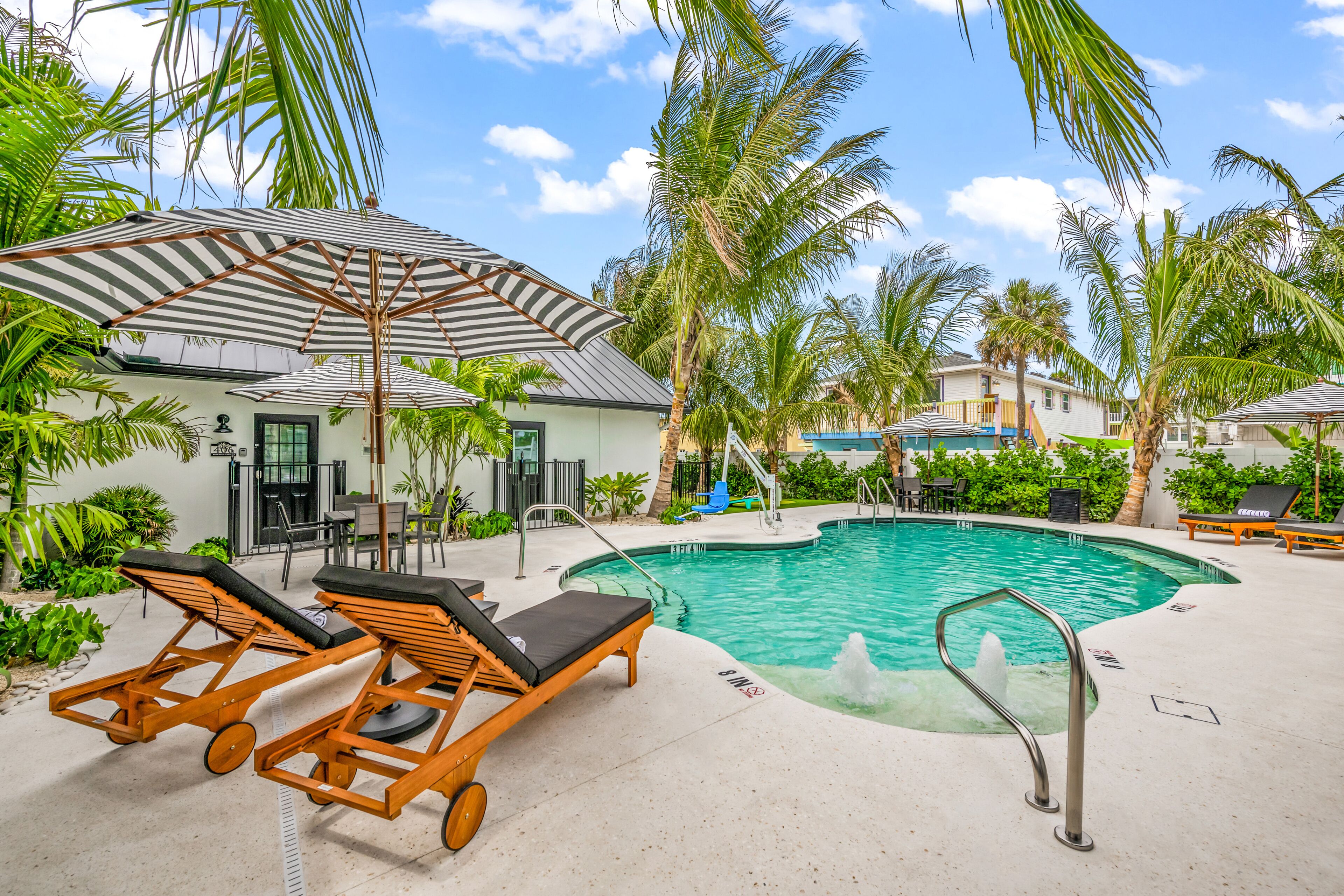 The Retreat At Anna Maria Island Inn