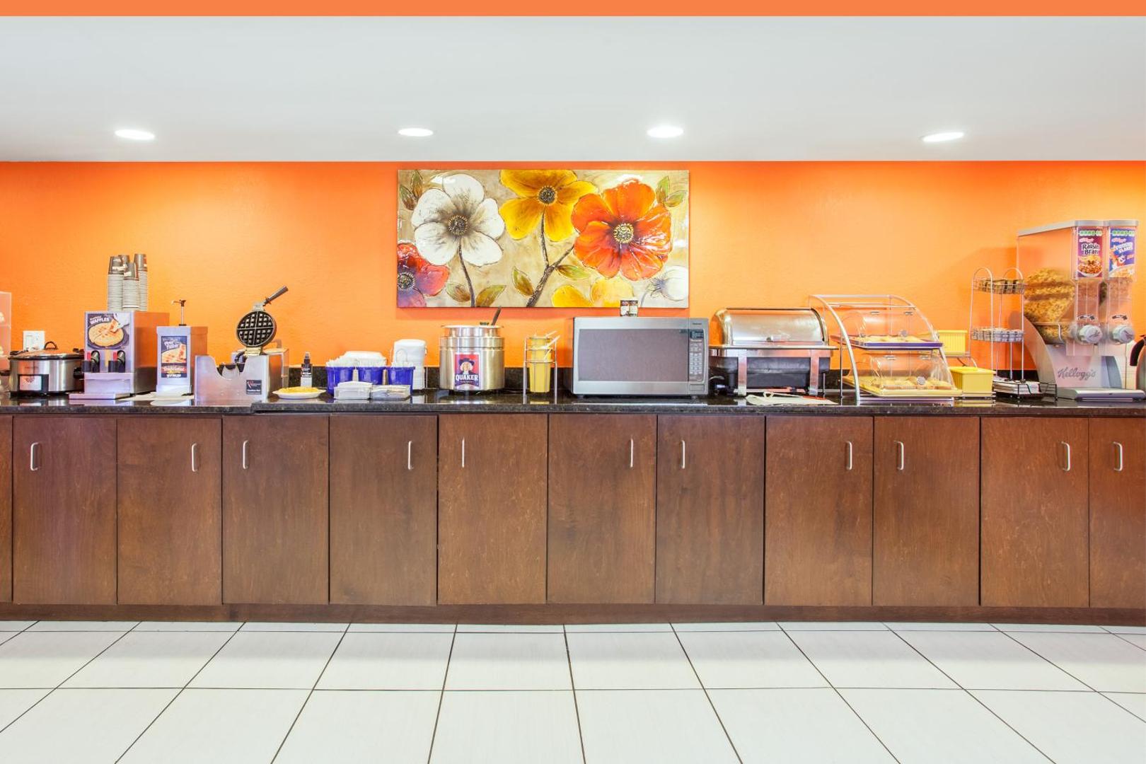 Days Inn by Wyndham Brooksville/Dade City