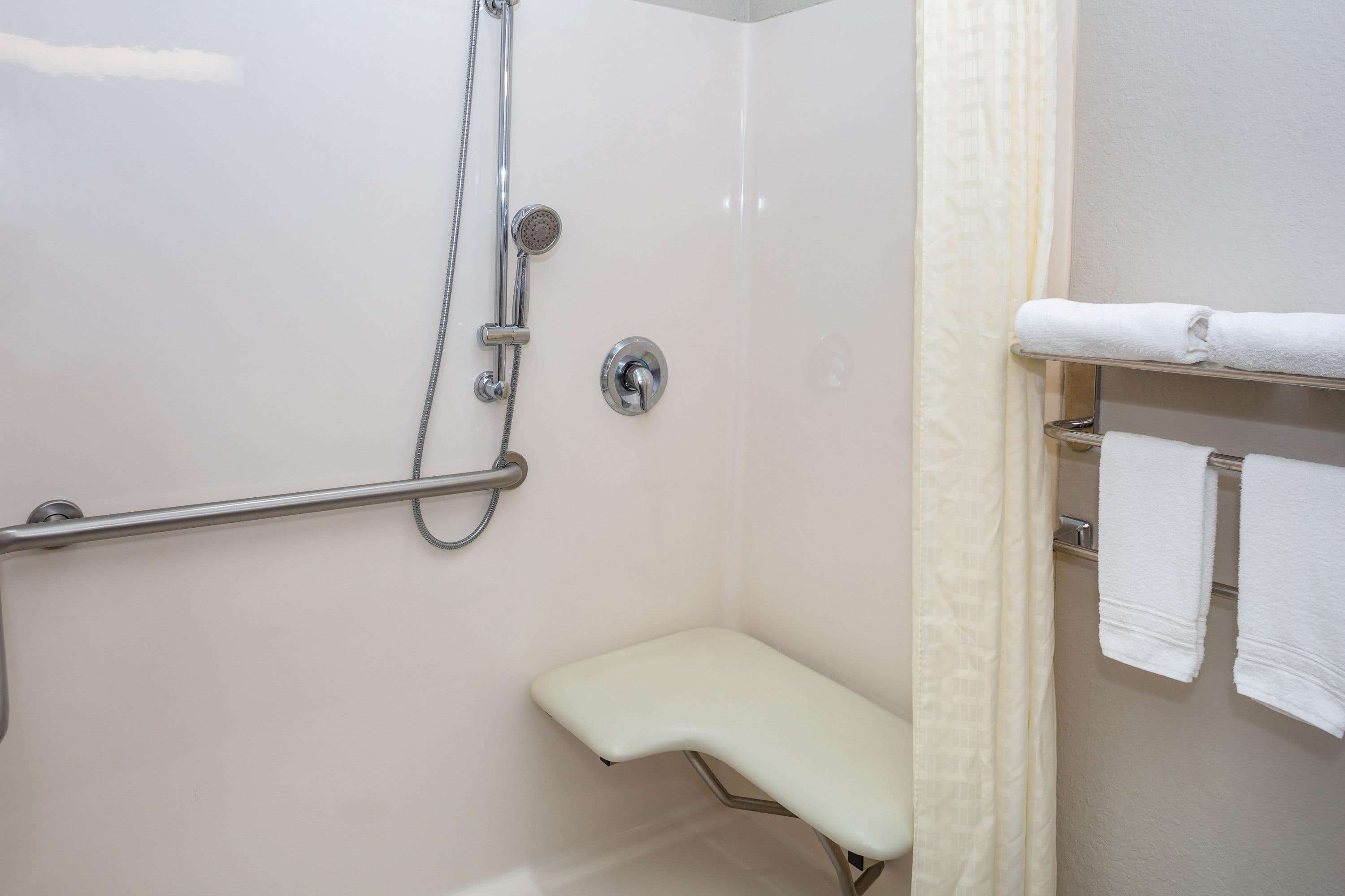 Microtel Inn & Suites by Wyndham Brooksville