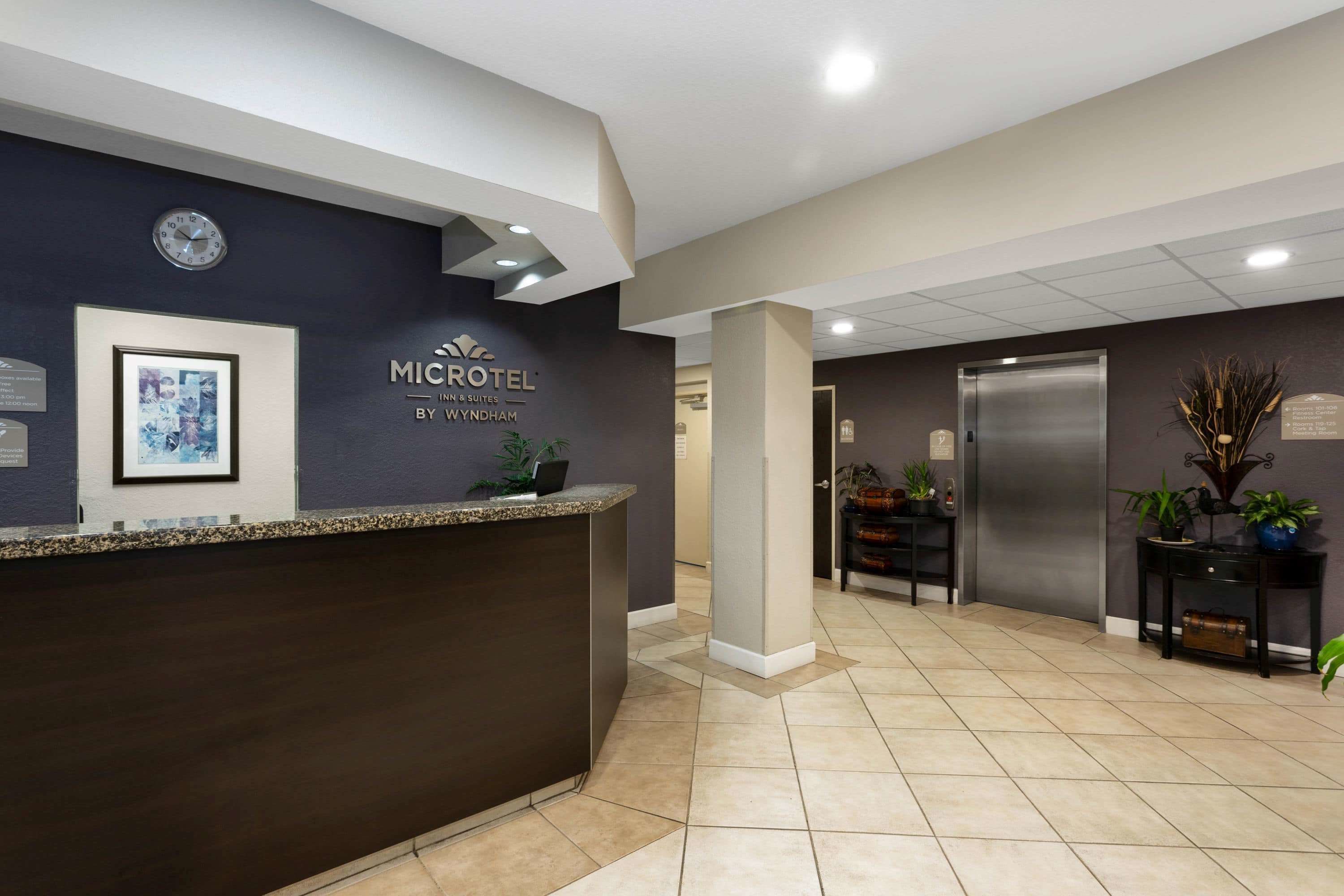 Microtel Inn & Suites by Wyndham Brooksville