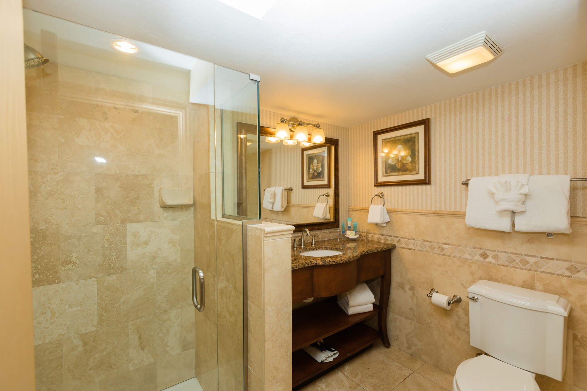 Tween Waters Inn