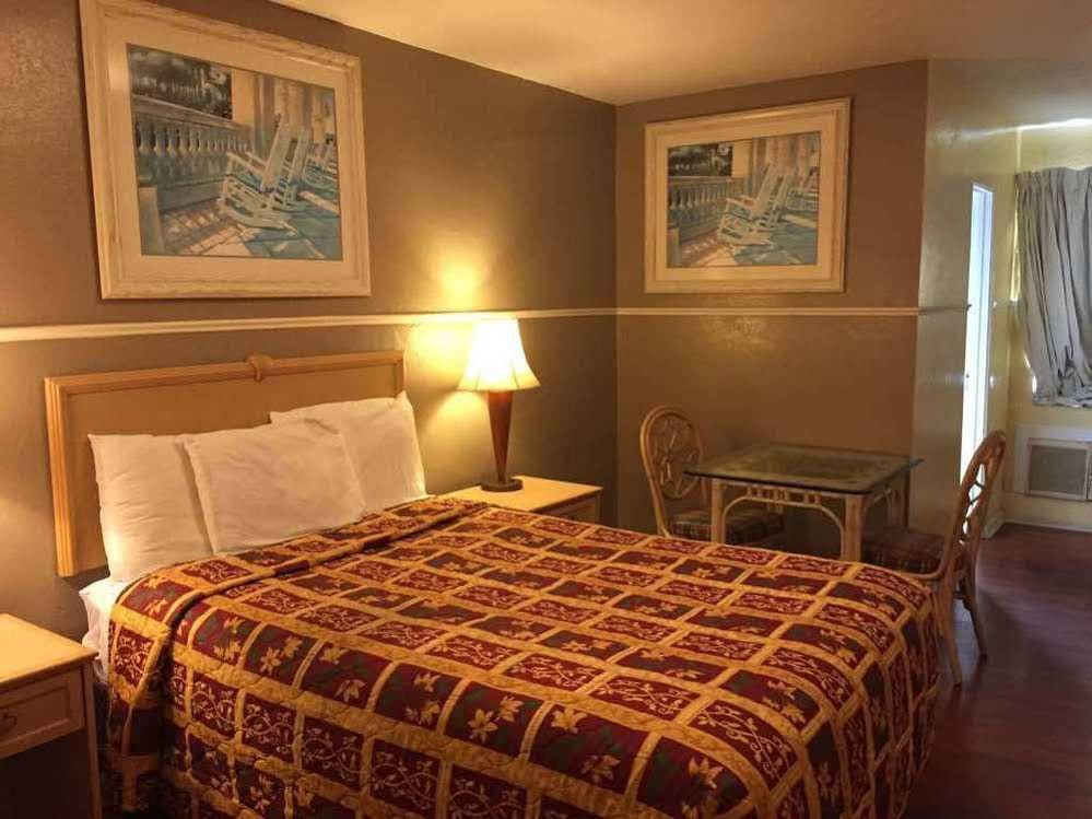 Delux Inn Clearwater