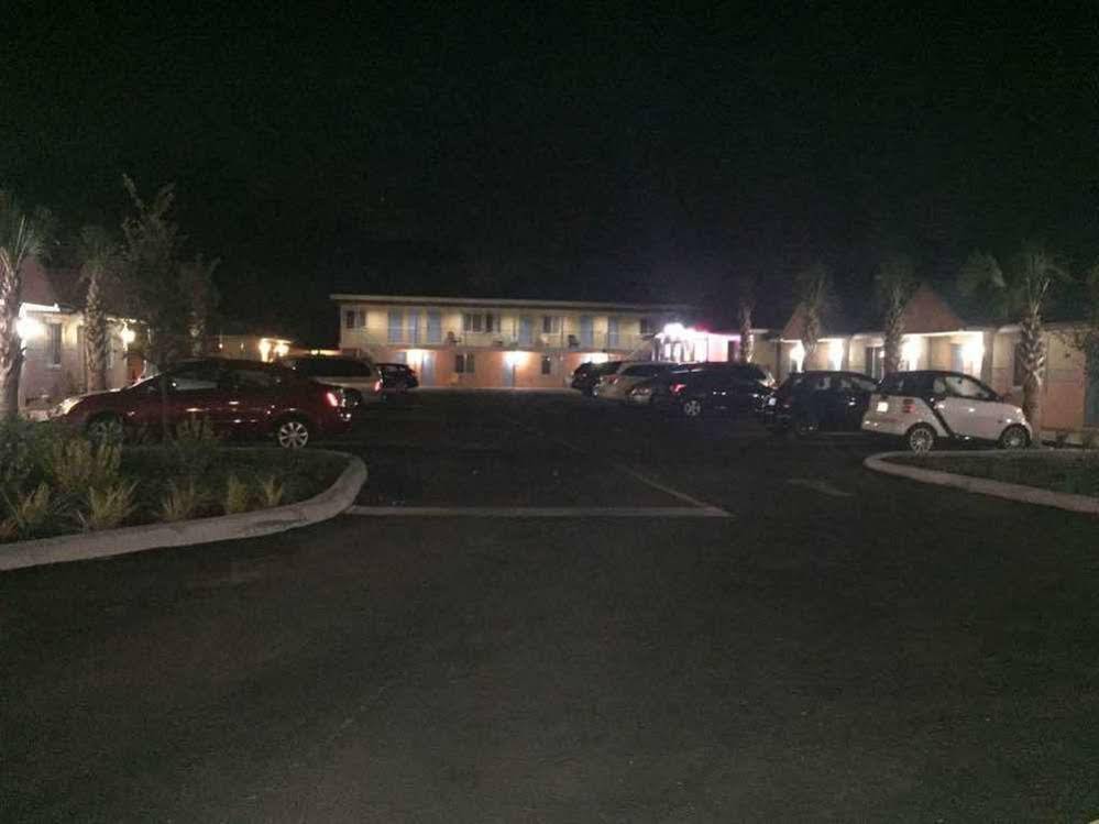 Delux Inn Clearwater