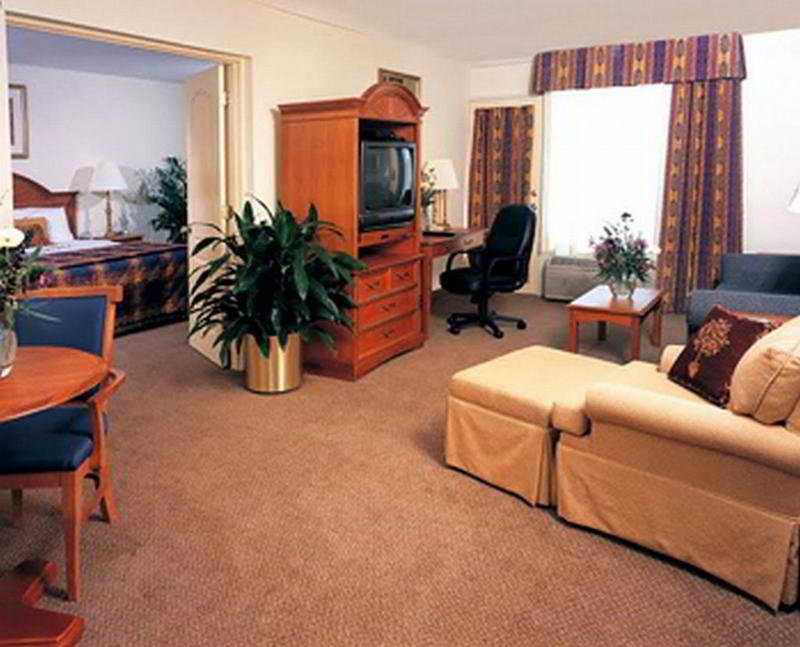 Clarion Inn & Suites
