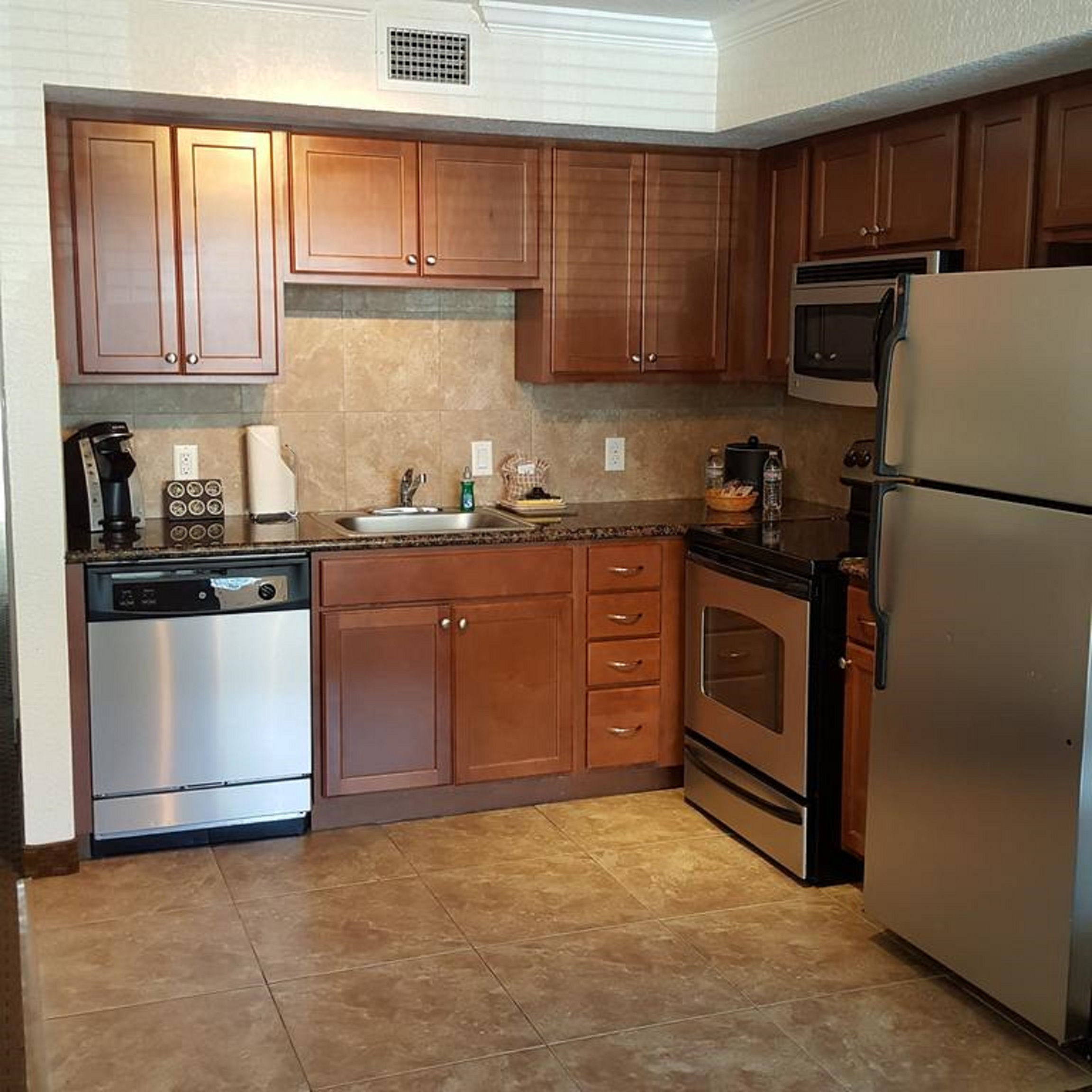 Coconut Cove All-Suite Hotel