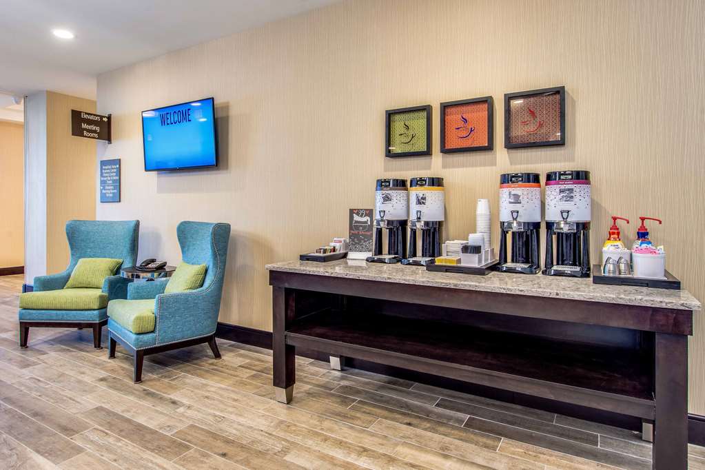 Hampton Inn & Suites Clearwater Beach