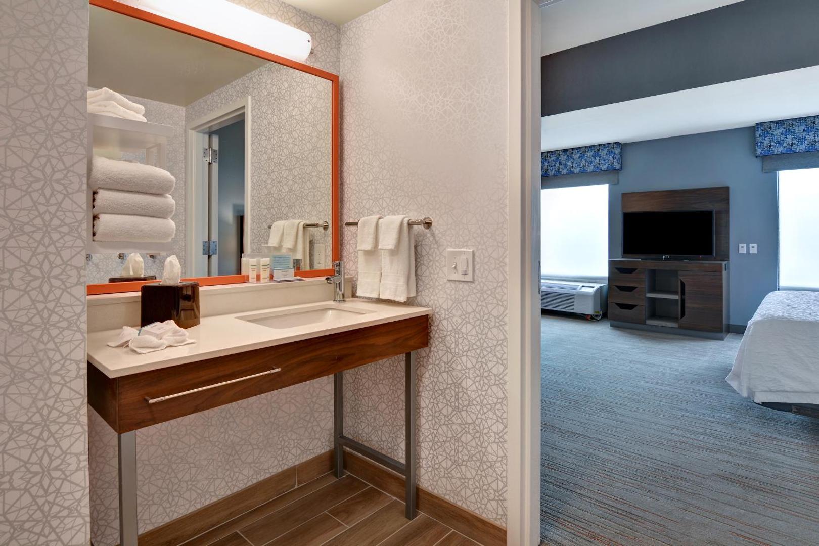 Hampton Inn & Suites Clearwater/St. Petersburg-Ulmerton Road, FL
