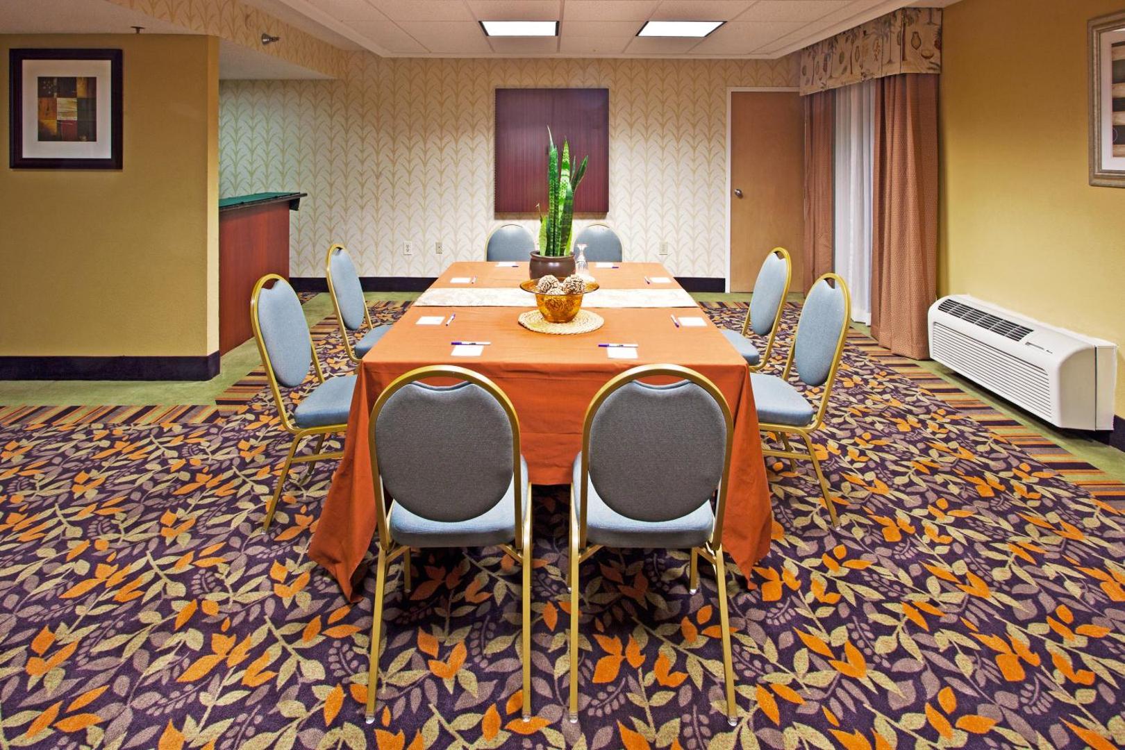 Holiday Inn Express Clearwater East - Icot Center