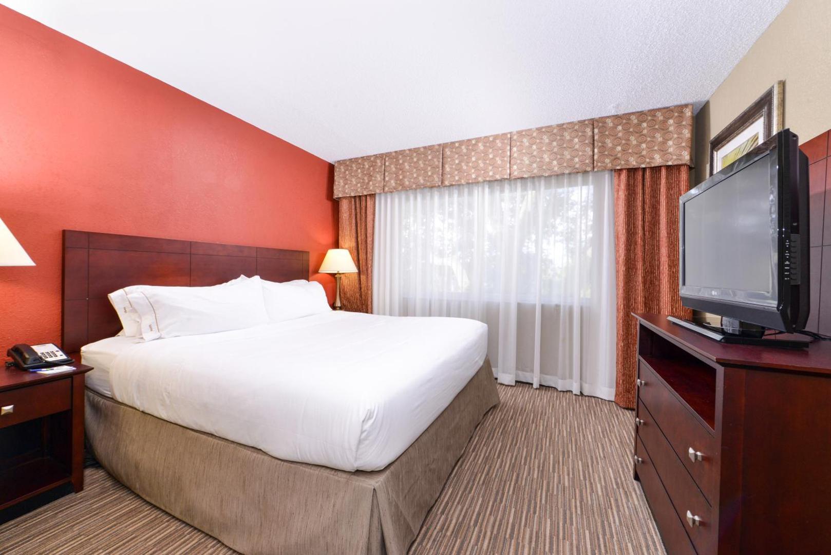 Holiday Inn Express Clearwater East - Icot Center