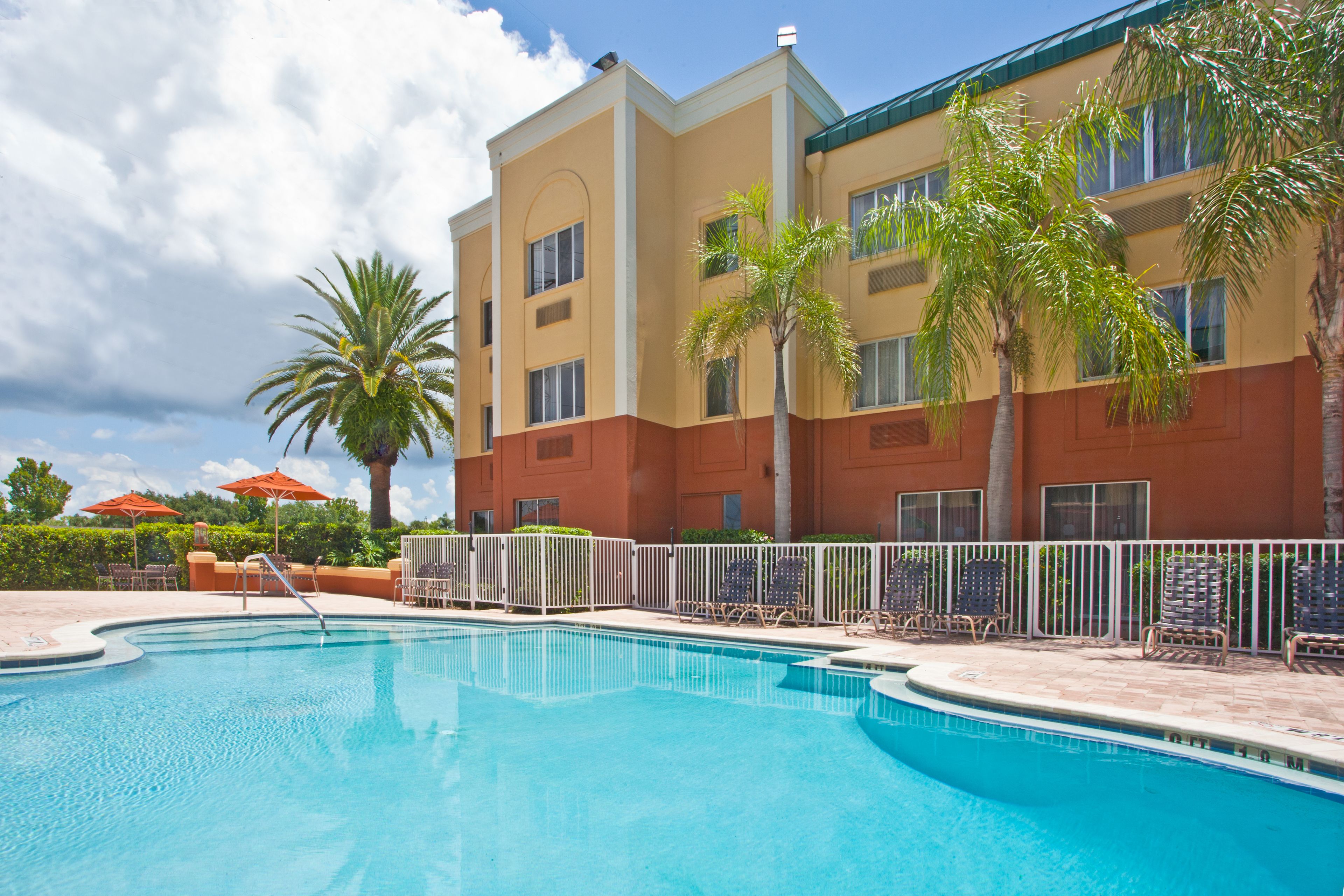Holiday Inn Express Clearwater East - Icot Center