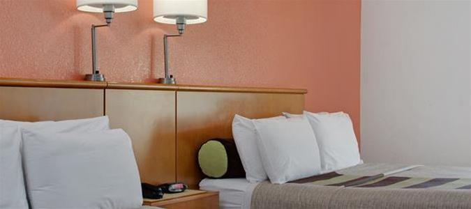 Knights Inn Clearwater