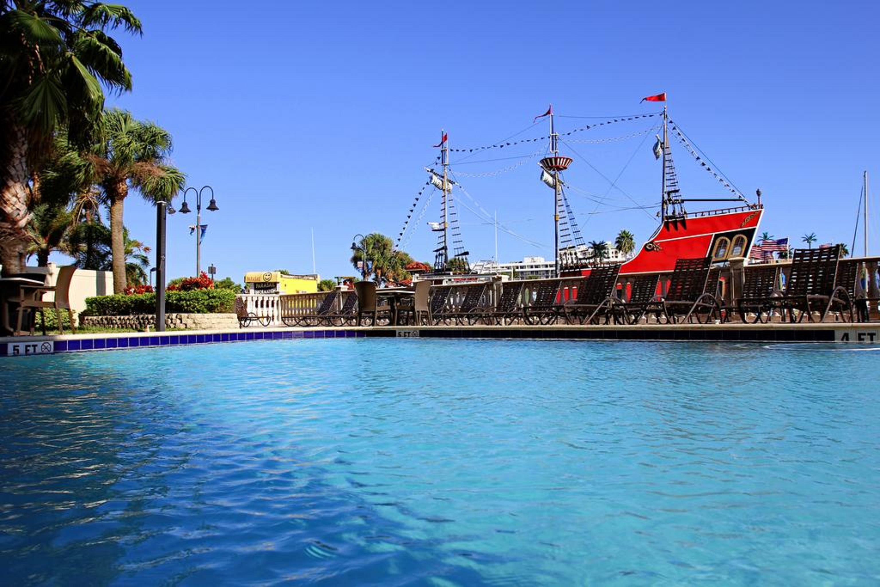Pier House 60