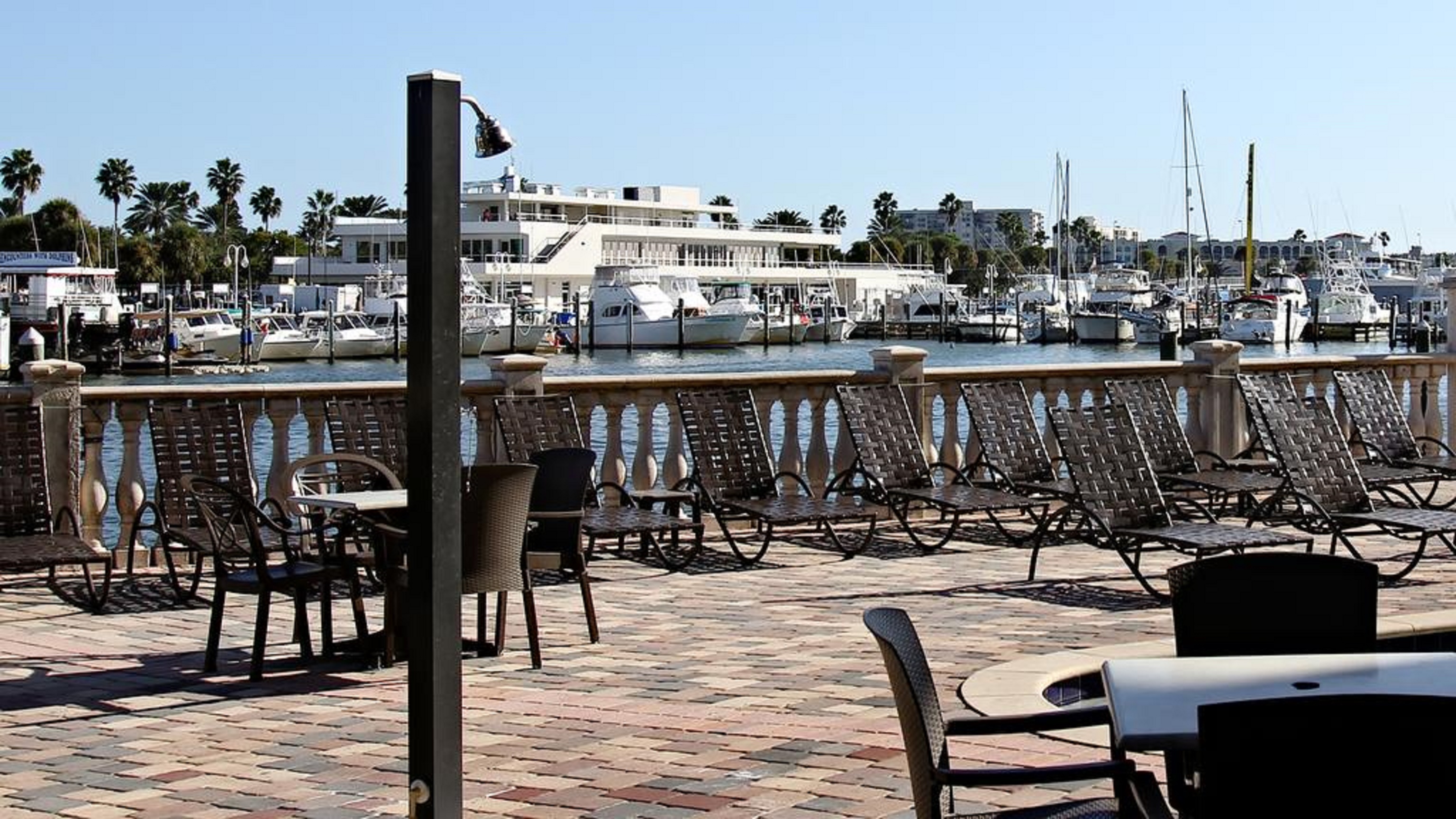 Pier House 60
