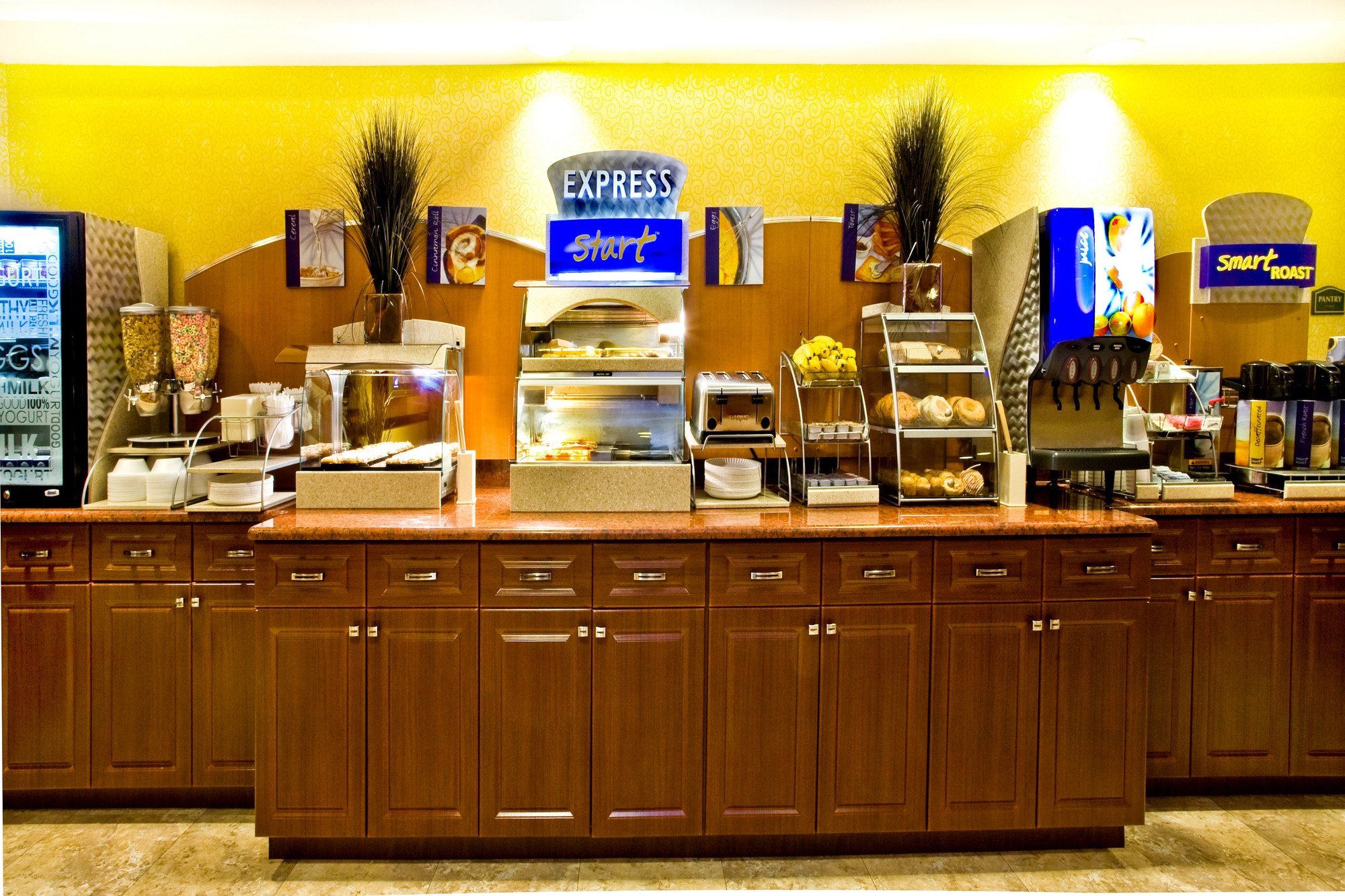 Holiday Inn Express Hotel & Suites Clewiston