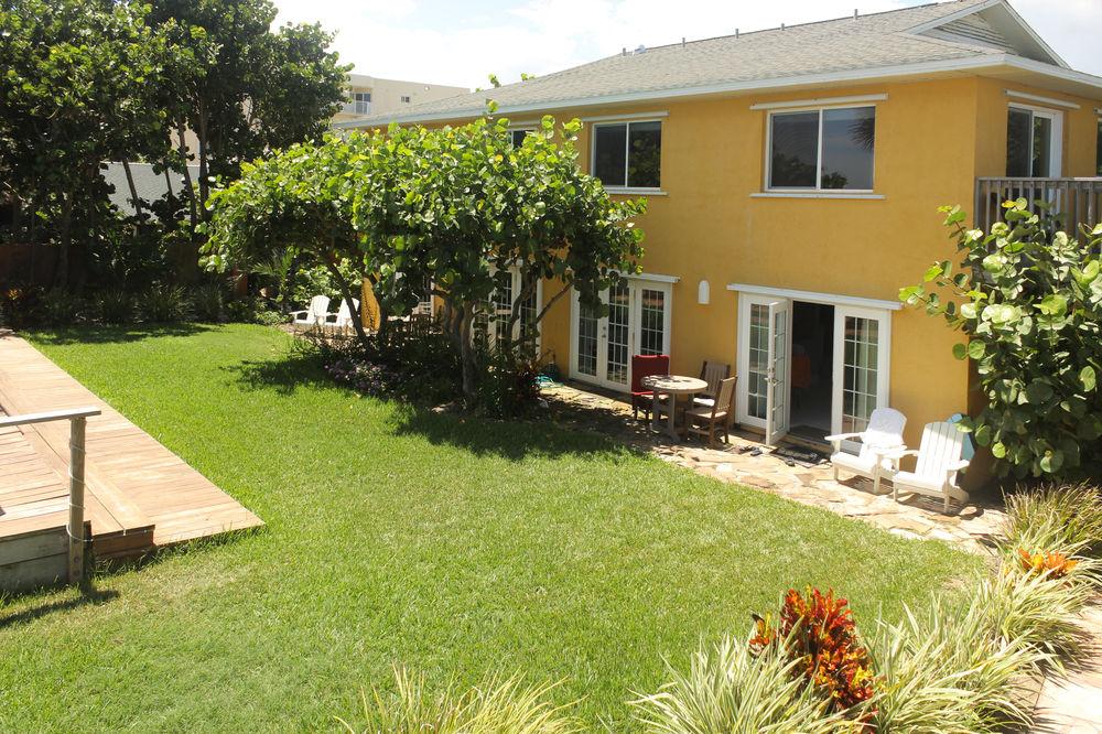 Beach Place Guesthouses