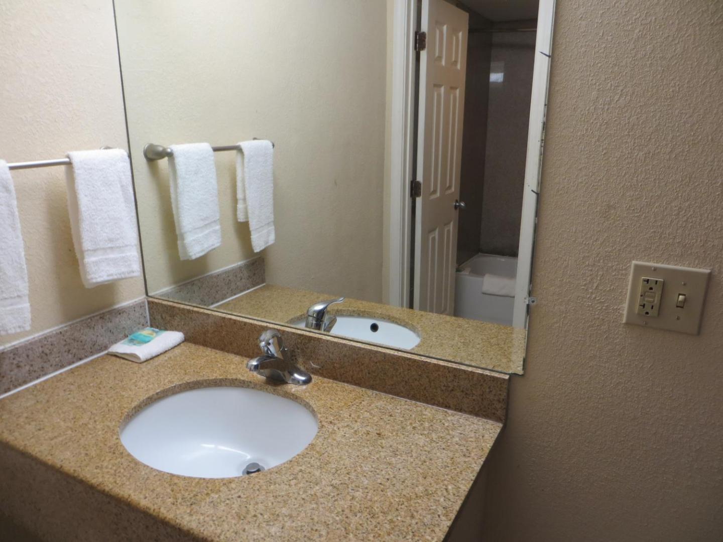 Budget Inn Cocoa I-95