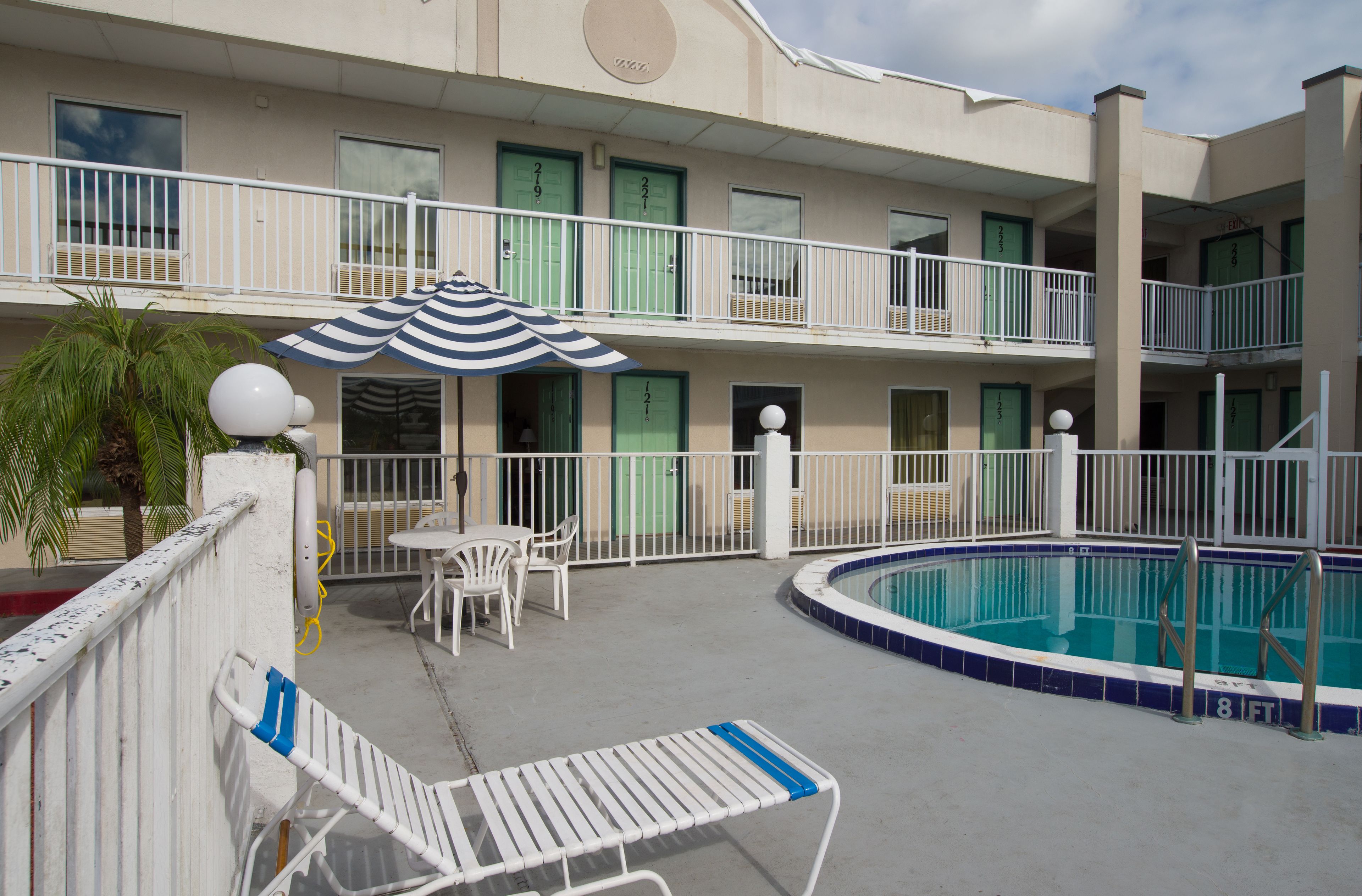 Budget Inn Cocoa I-95