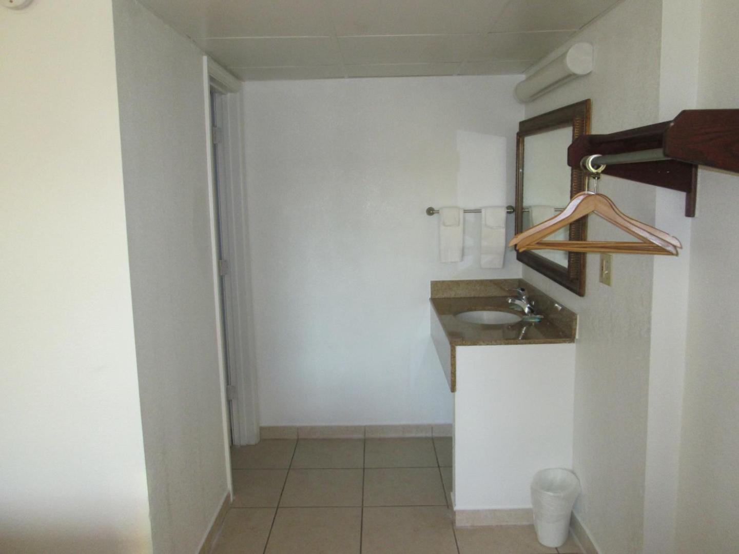 Budget Inn Cocoa I-95