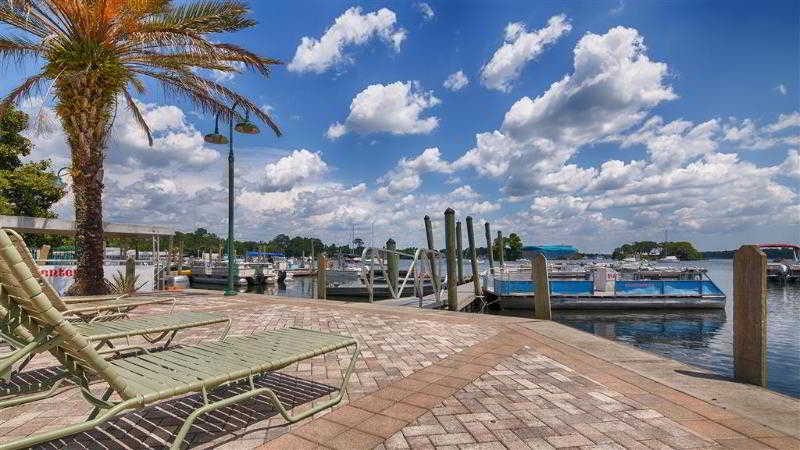 PaddleTail Waterfront Lodge Trademark Collection by Wyndham