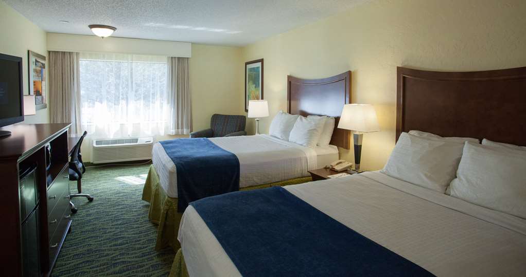 PaddleTail Waterfront Lodge Trademark Collection by Wyndham