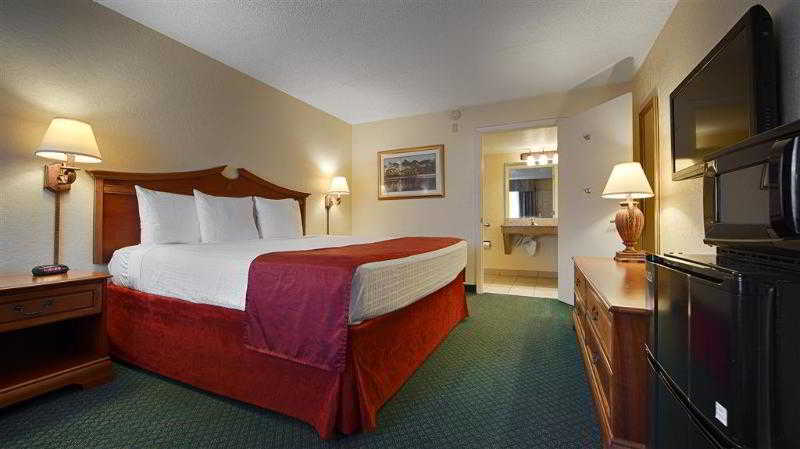 PaddleTail Waterfront Lodge Trademark Collection by Wyndham