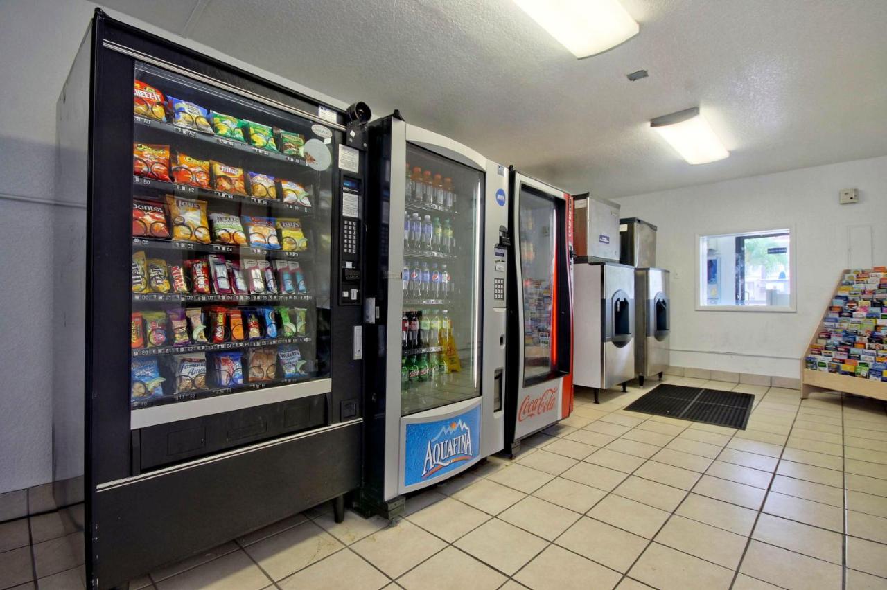 Motel 6 Dania Beach