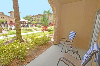 Bella Piazza