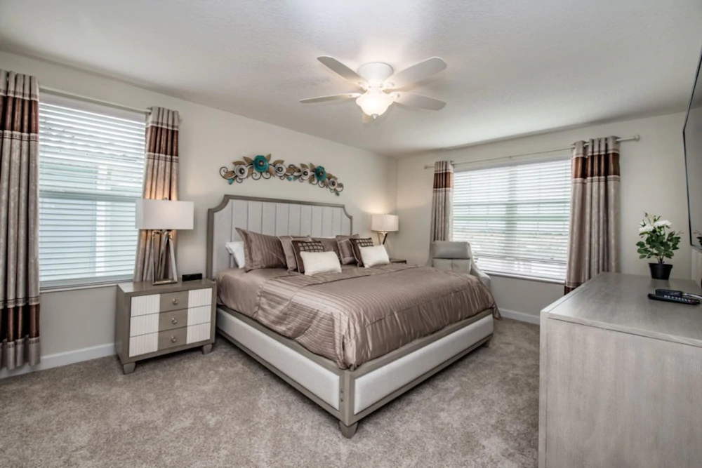 Champions Gate by iHome Resort