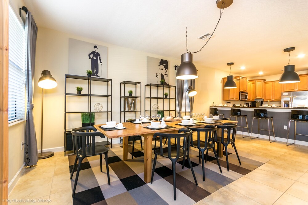 Champions Gate by iHome Resort