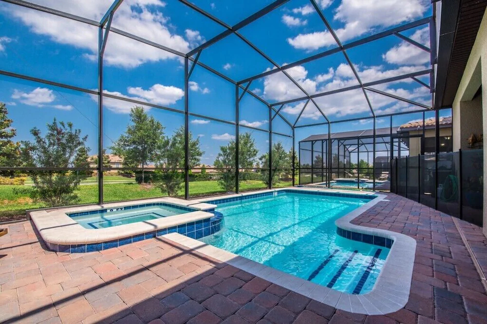 Champions Gate by iHome Resort