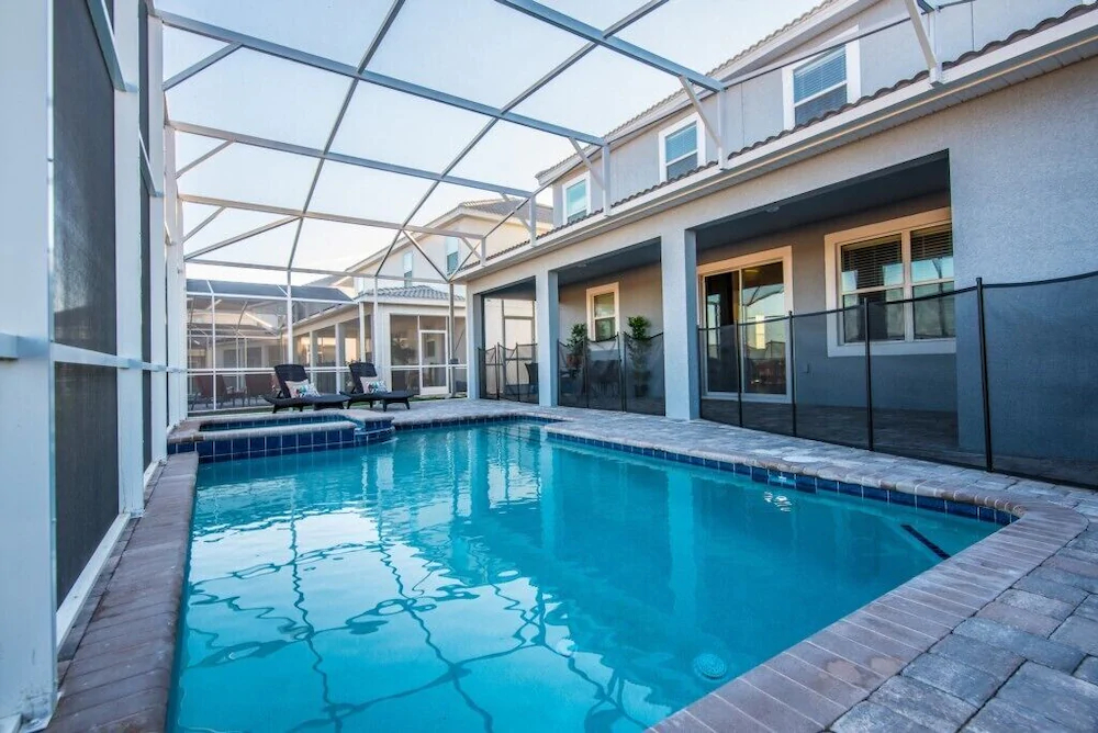 Champions Gate by iHome Resort