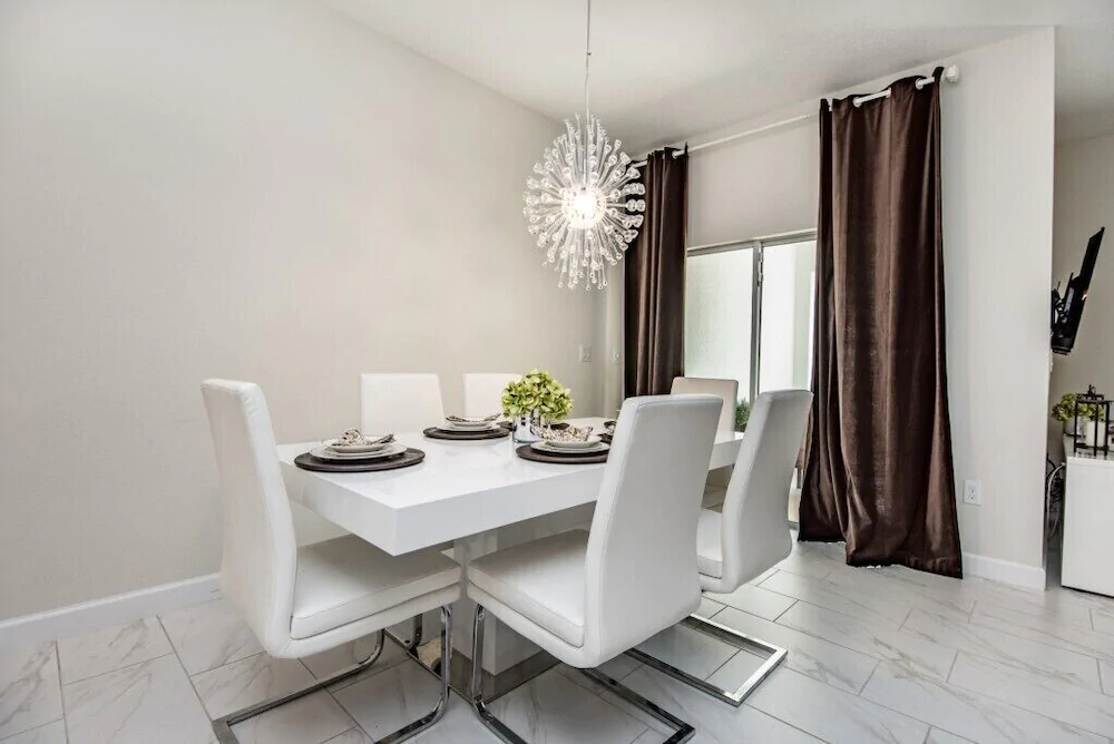 Champions Gate by iHome Resort