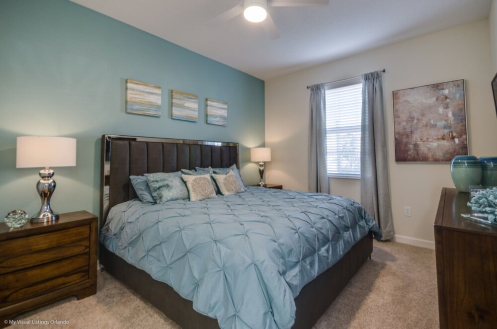 Champions Gate by iHome Resort