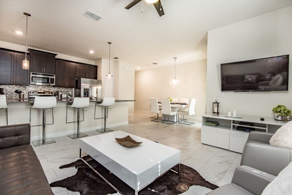 Champions Gate by iHome Resort