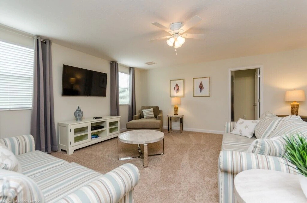 Champions Gate by iHome Resort