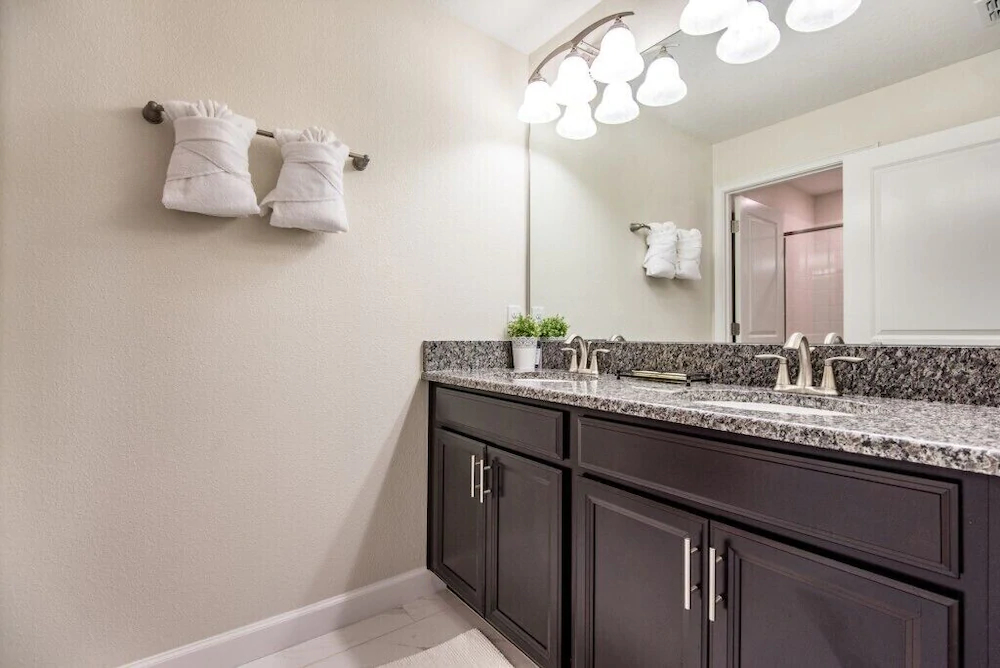 Champions Gate by iHome Resort