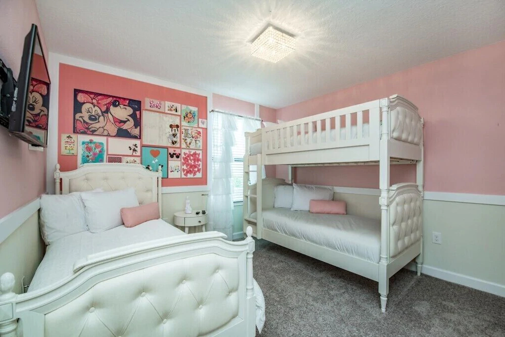 Champions Gate by iHome Resort