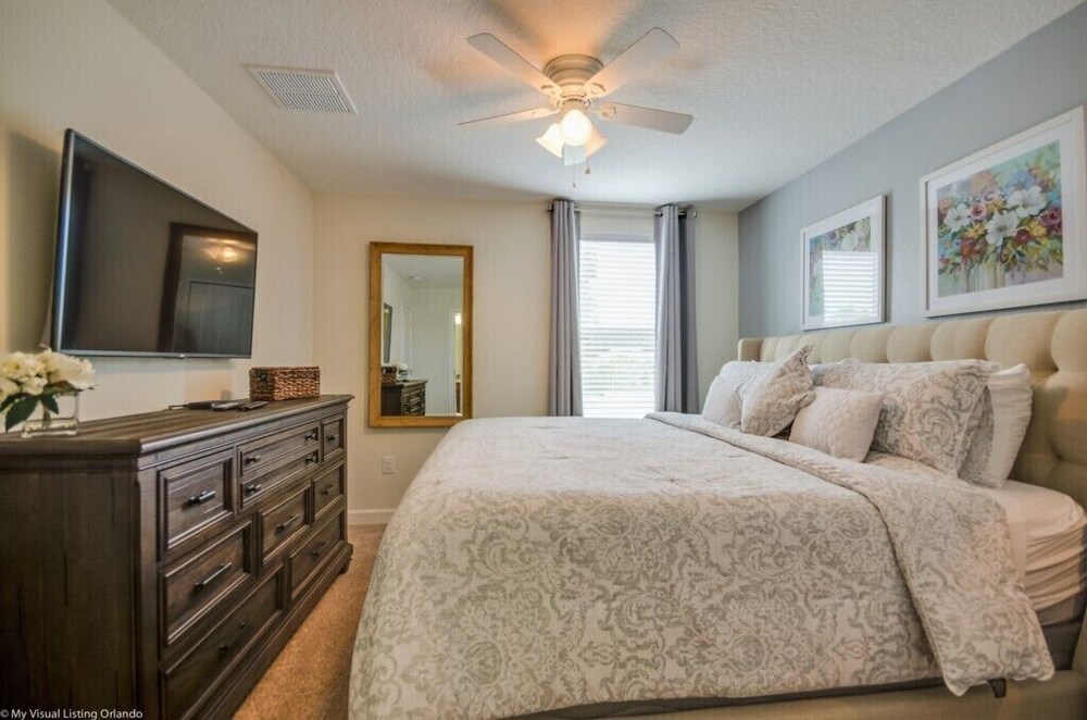 Champions Gate by iHome Resort